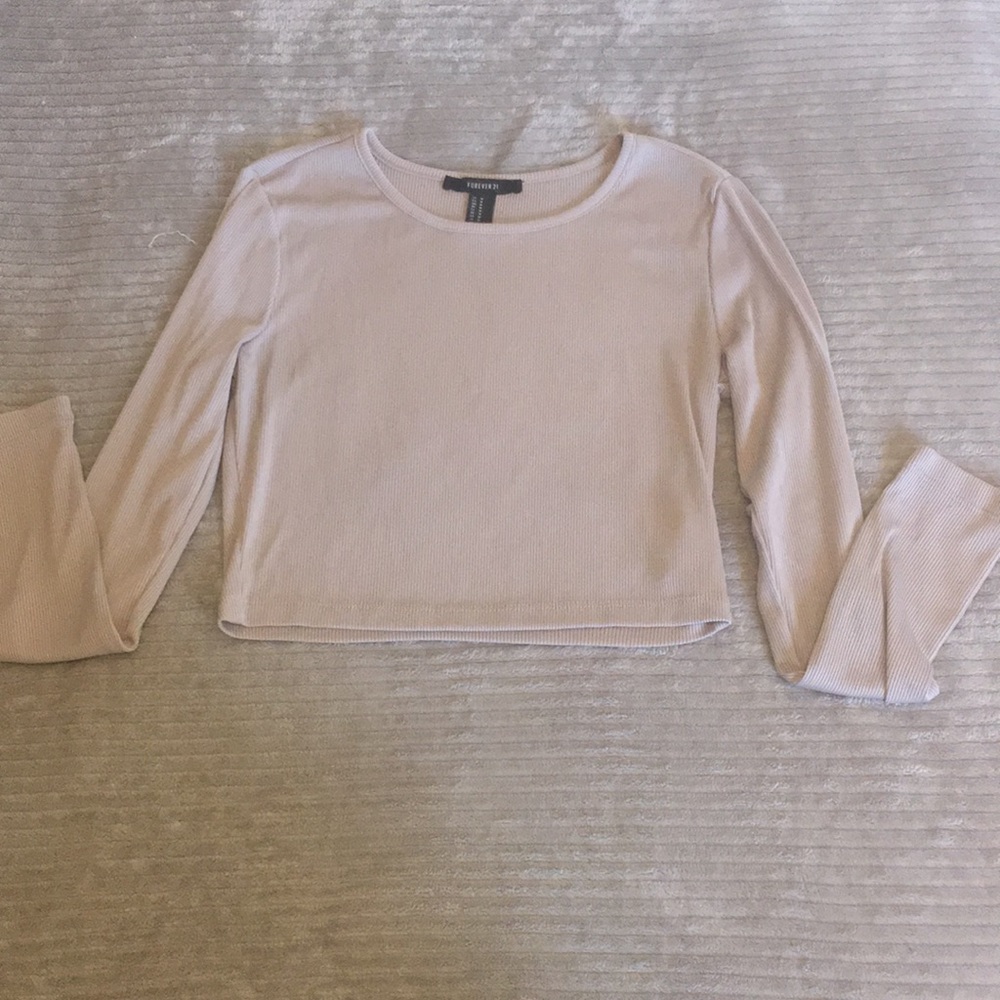 Beige long sleeve crop top